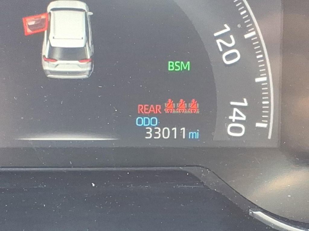 Used 2023 Toyota RAV4 XLE Premium image 26