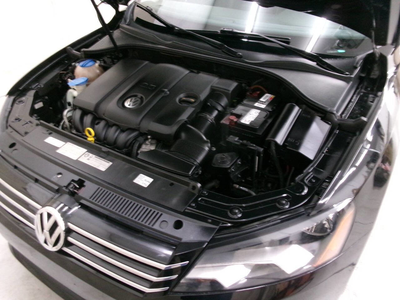 Used 2014 Volkswagen Passat 2.5 SE FWD image 38