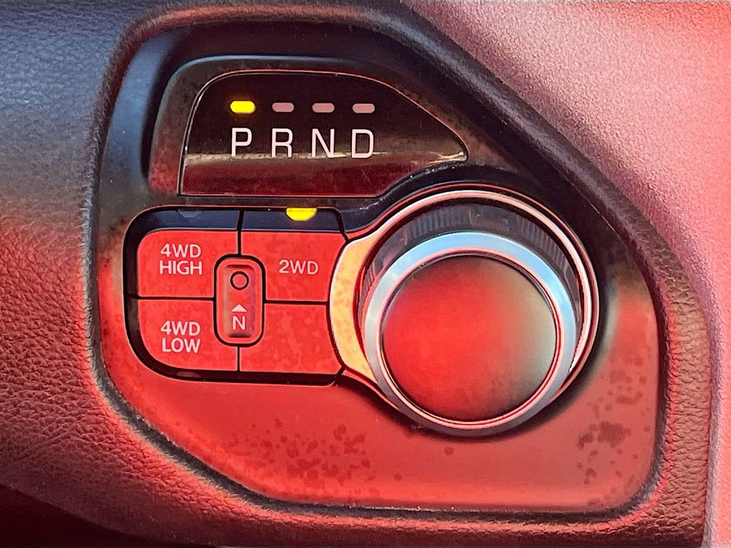 Used 2024 RAM 2500 Tradesman w/ Chrome Appearance Group image 17