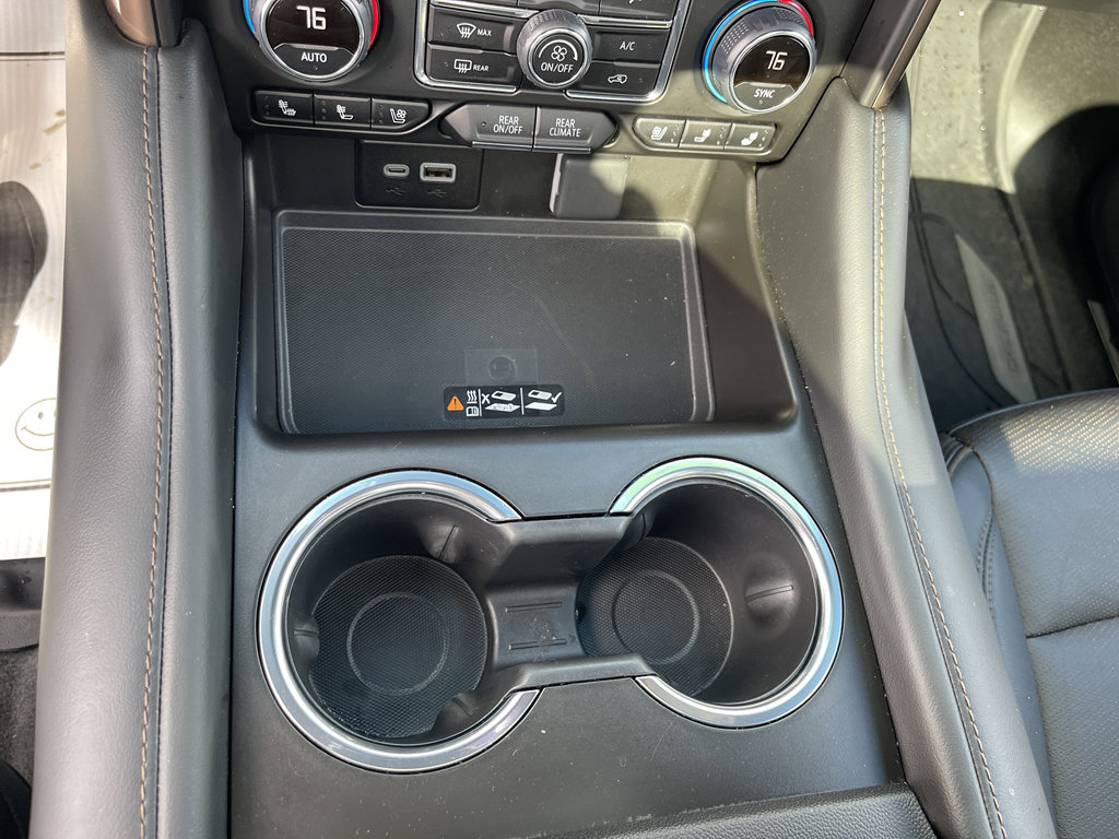 Used 2024 Chevrolet Tahoe High Country w/ Premium Package image 31