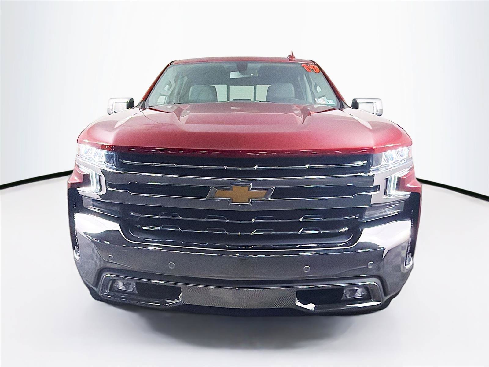 Used 2019 Chevrolet Silverado 1500 LTZ w/ LTZ Convenience Package AWD/4WD image 6