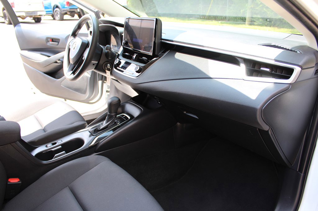 Used 2023 Toyota Corolla LE image 24