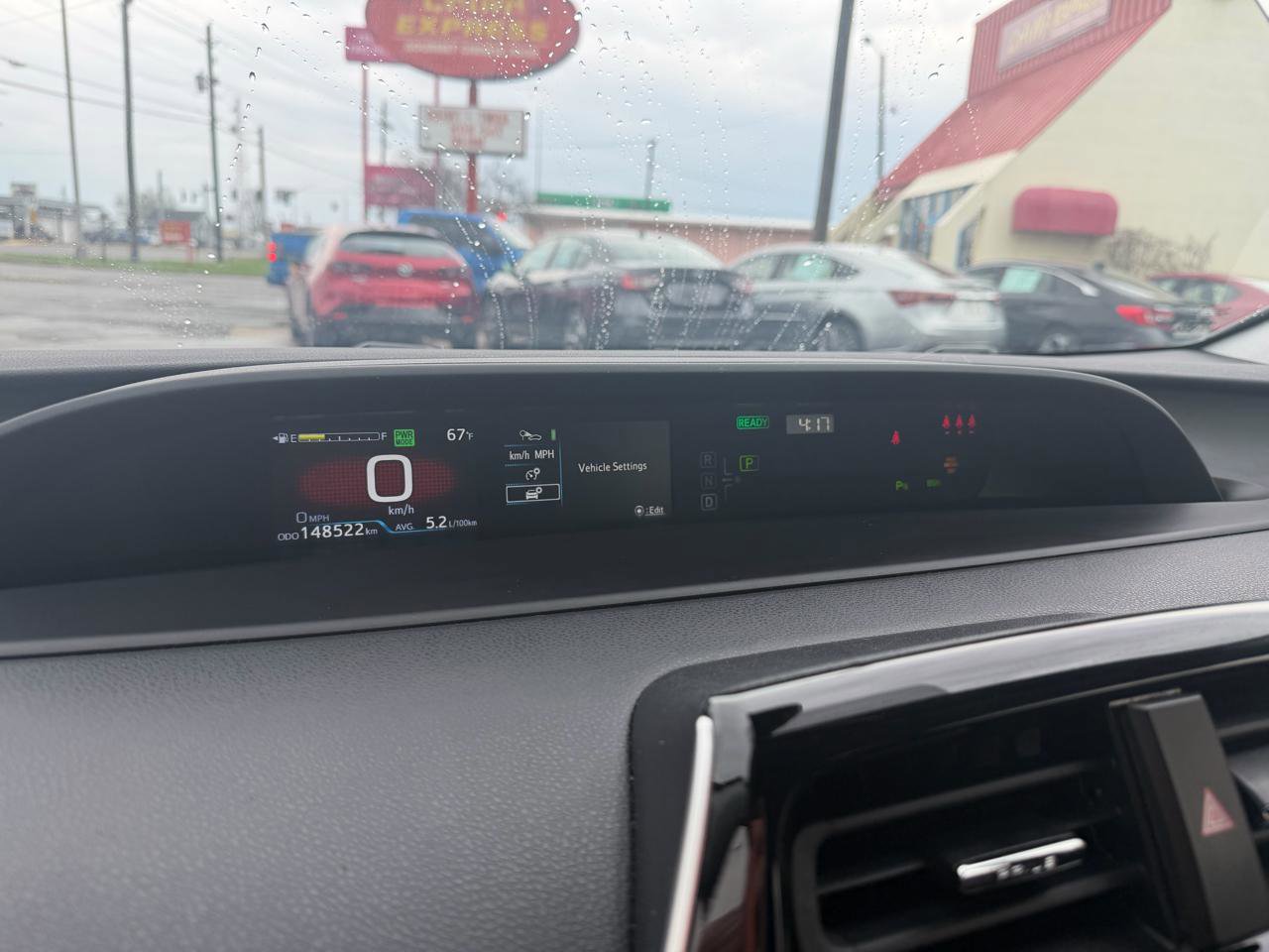 Used 2021 Toyota Prius LE FWD image 18