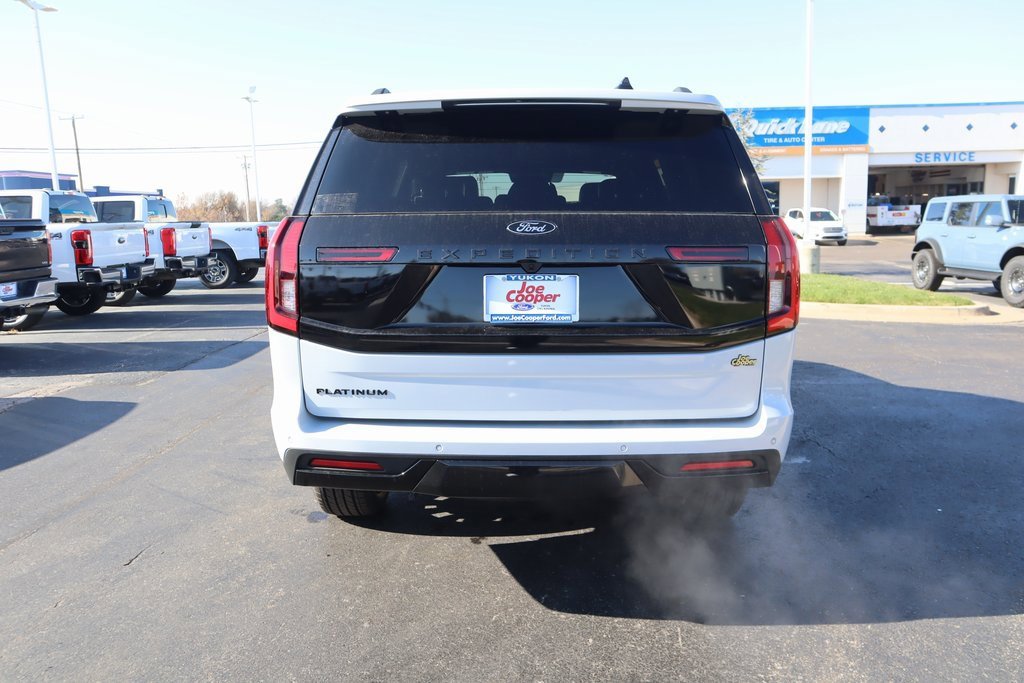 New 2025 Ford Expedition Platinum w/ Stealth Appearance Package image 23
