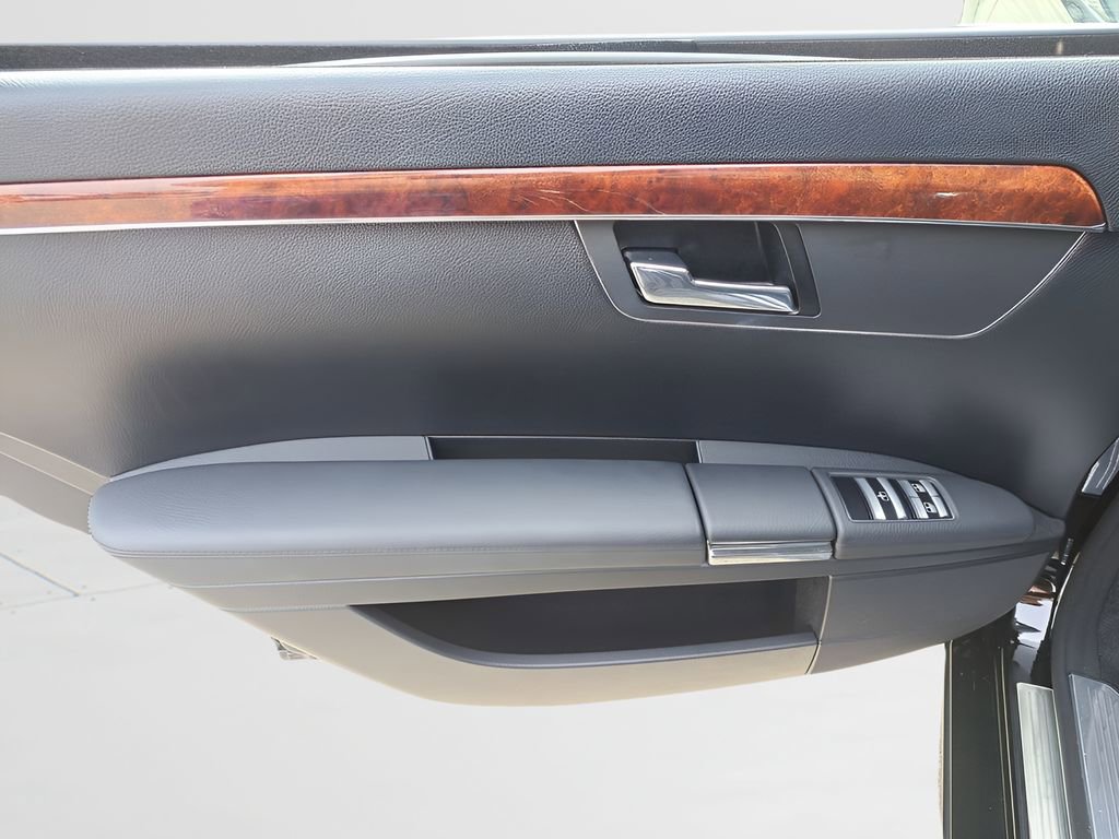 Used 2007 Mercedes-Benz S 550 image 8