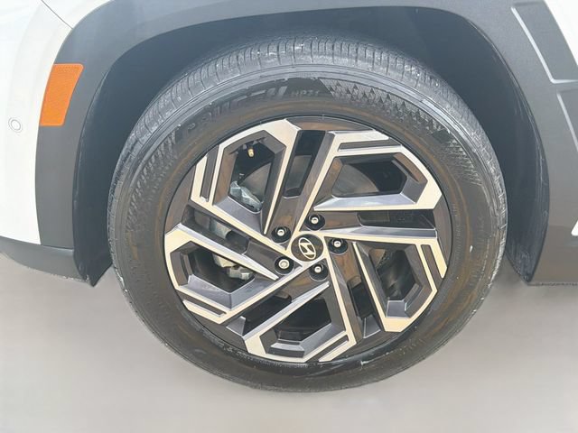 Used 2025 Hyundai Tucson Limited FWD image 33