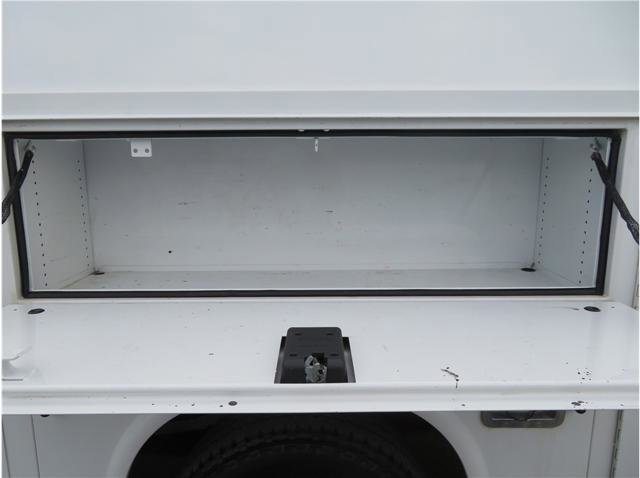 Used 2016 Ford E-350 and Econoline 350 Super Duty RWD image 7