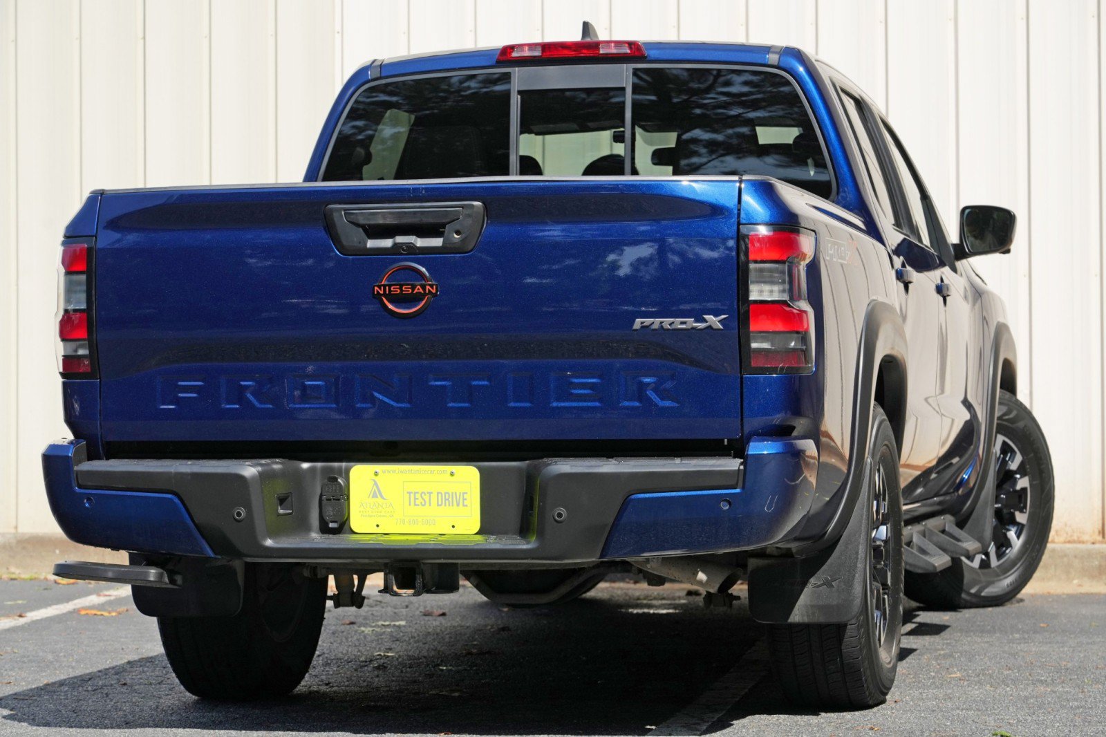Used 2022 Nissan Frontier Pro-X RWD image 4