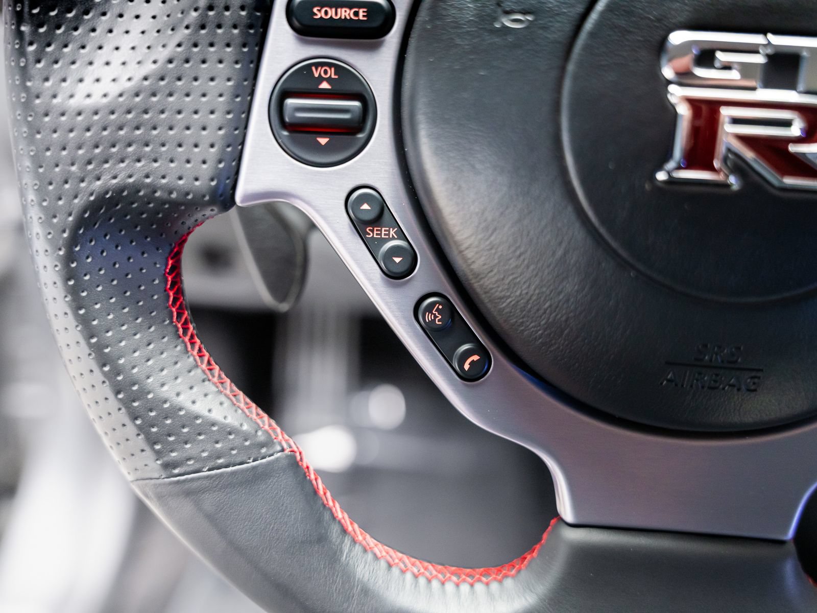 Used 2009 Nissan GT-R Premium AWD/4WD image 46