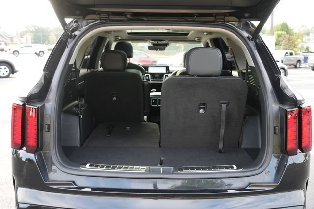 Used 2022 Kia Sorento EX w/ Panoramic Sunroof Package FWD image 10