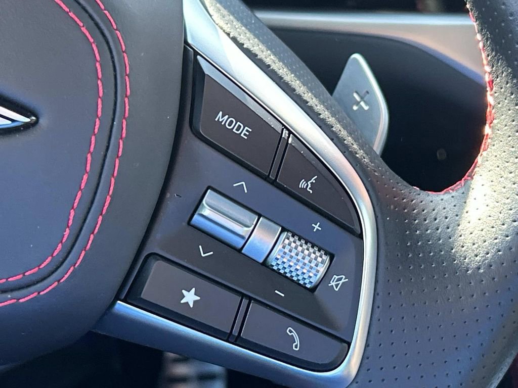 Used 2025 Genesis G70 3.3T Advanced w/ Sport Prestige Package image 32