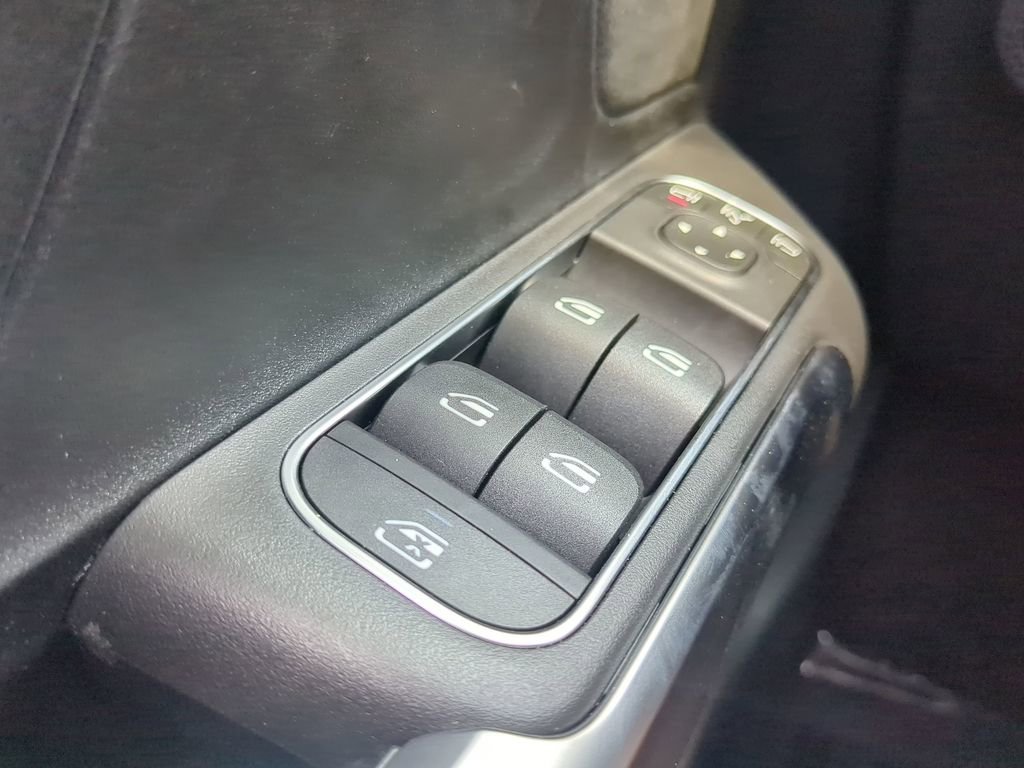 New 2024 Mercedes-Benz GLB 35 AMG 4MATIC image 21