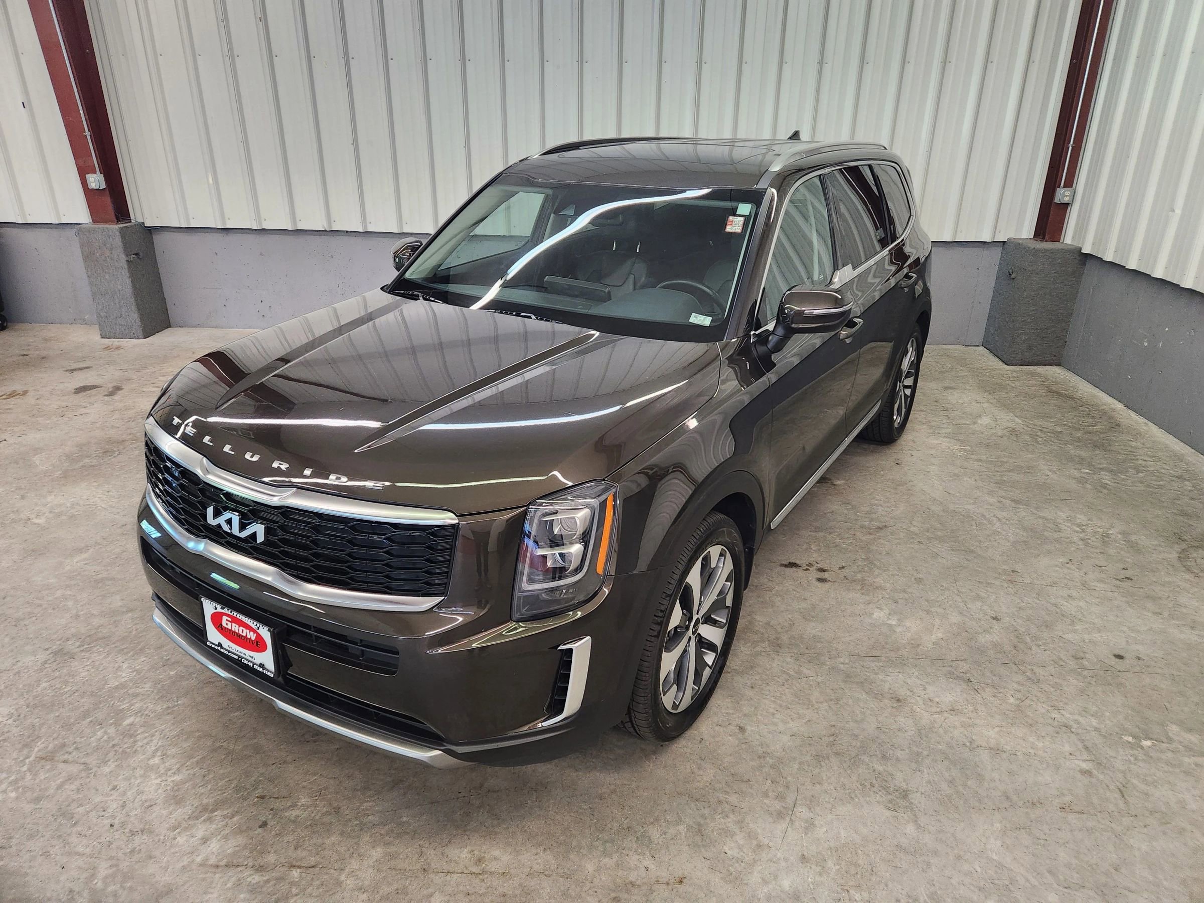 Used 2022 Kia Telluride EX w/ EX Premium Package image 6