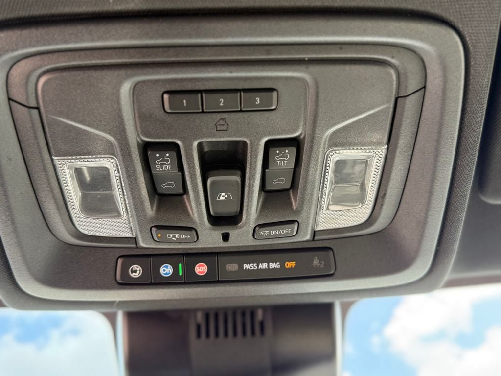 Used 2024 Chevrolet Silverado 1500 ZR2 w/ ZR2 Bison Edition AWD/4WD image 32