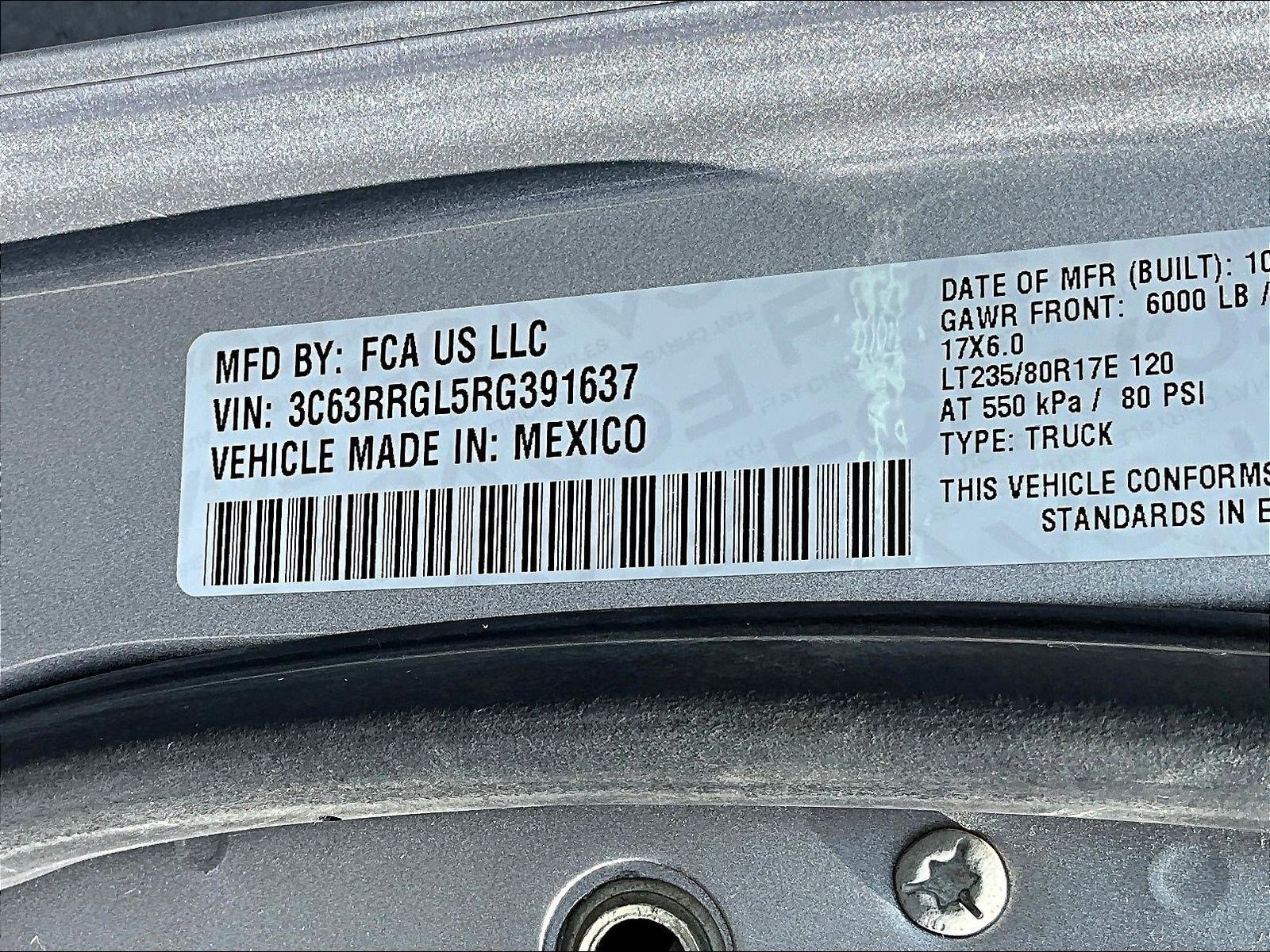 Used 2024 RAM 3500 Tradesman w/ Chrome Appearance Group AWD/4WD image 19
