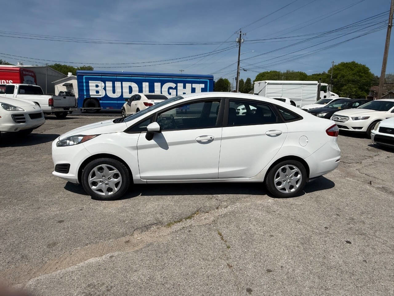 Used 2017 Ford Fiesta S FWD image 11