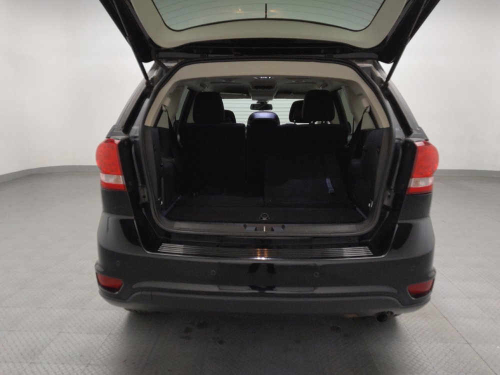 Used 2019 Dodge Journey SE image 29