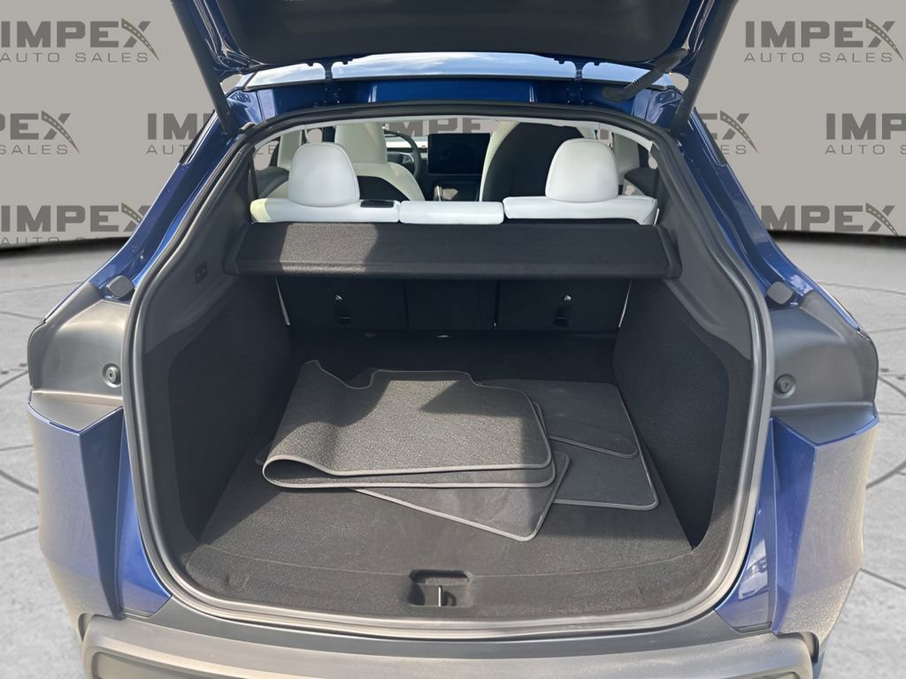 Used 2026 Tesla Model Y Long Range image 31