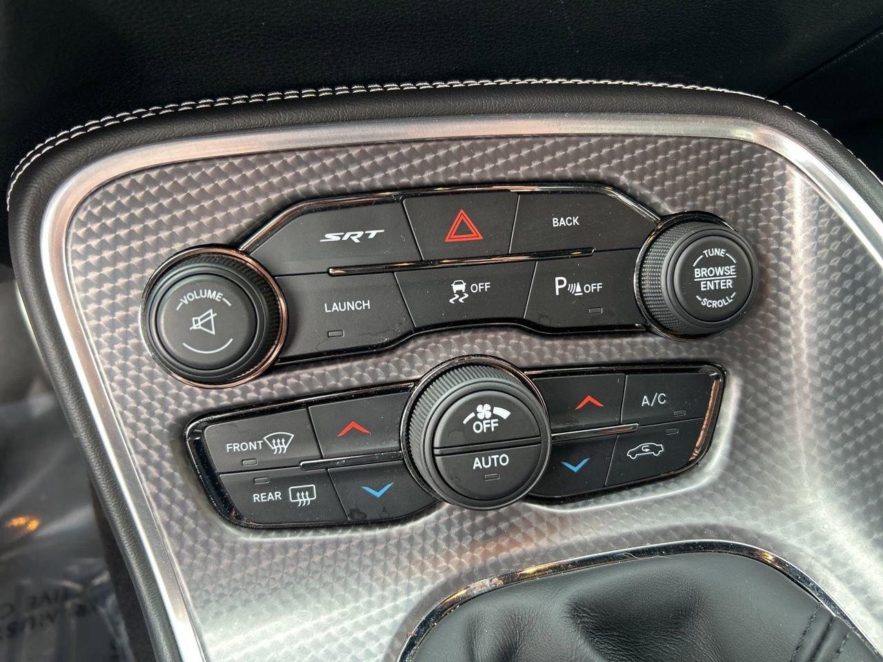 Used 2016 Dodge Challenger SRT Hellcat image 12