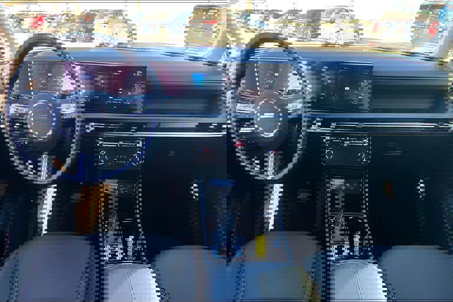 Used 2025 Hyundai Tucson SEL image 16