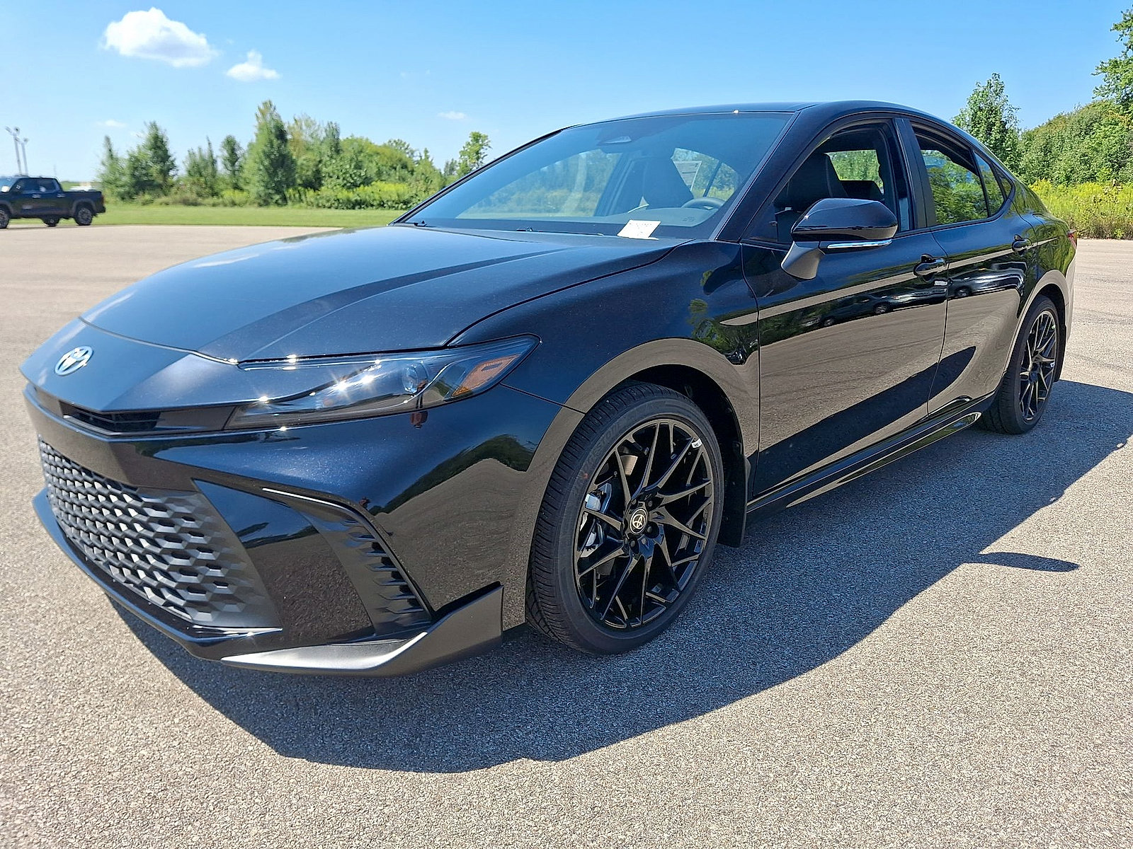 New 2026 Toyota Camry SE w/ Convenience Package FWD image 10