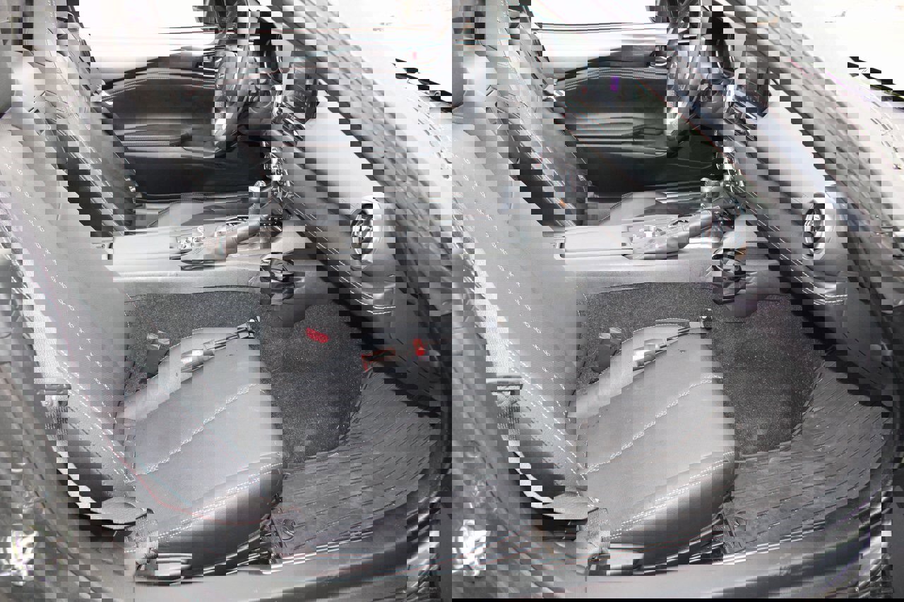 Used 2022 MAZDA MX-5 Miata RF Grand Touring image 13