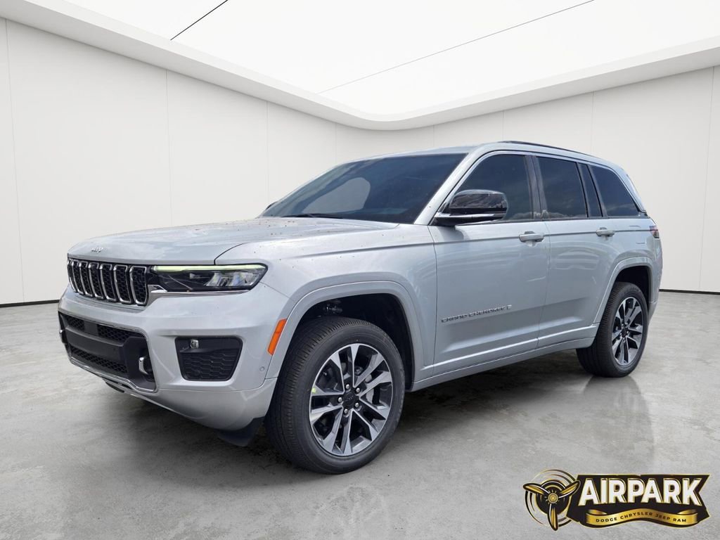 New 2025 Jeep Grand Cherokee Overland w/ Adv Protech Group III AWD/4WD image 8
