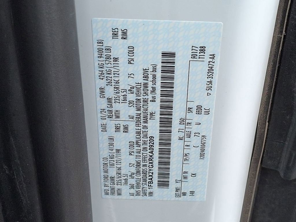 Used 2024 Ford Transit 350 XLT image 33