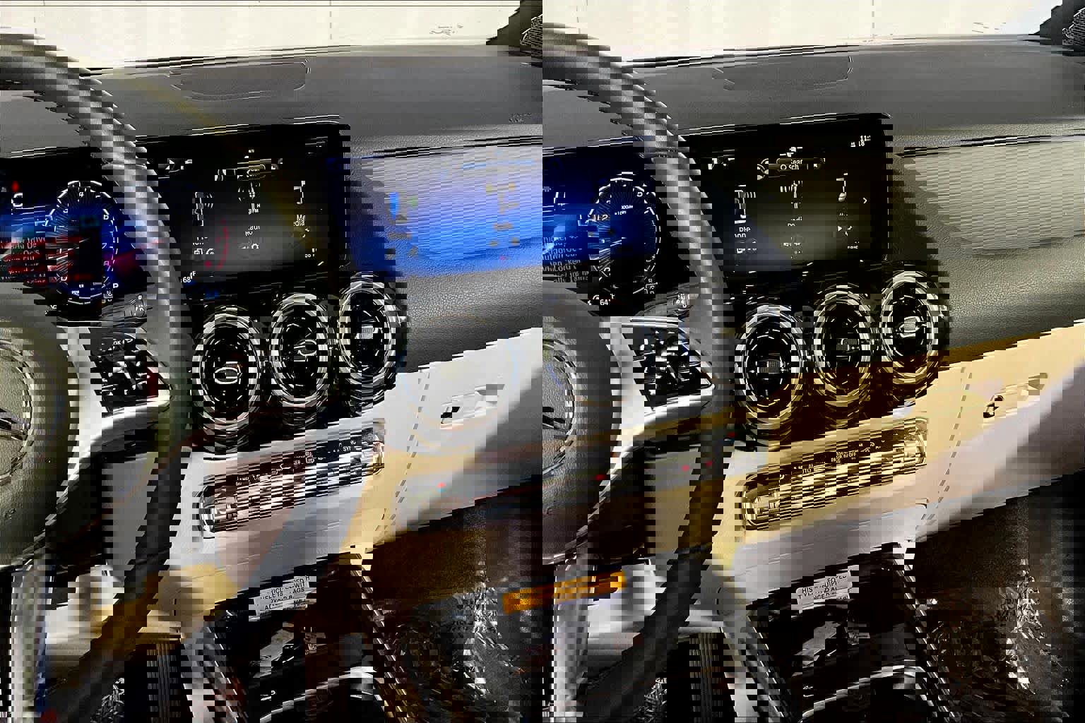 Certified 2026 Mercedes-Benz GLA 250 4MATIC image 7