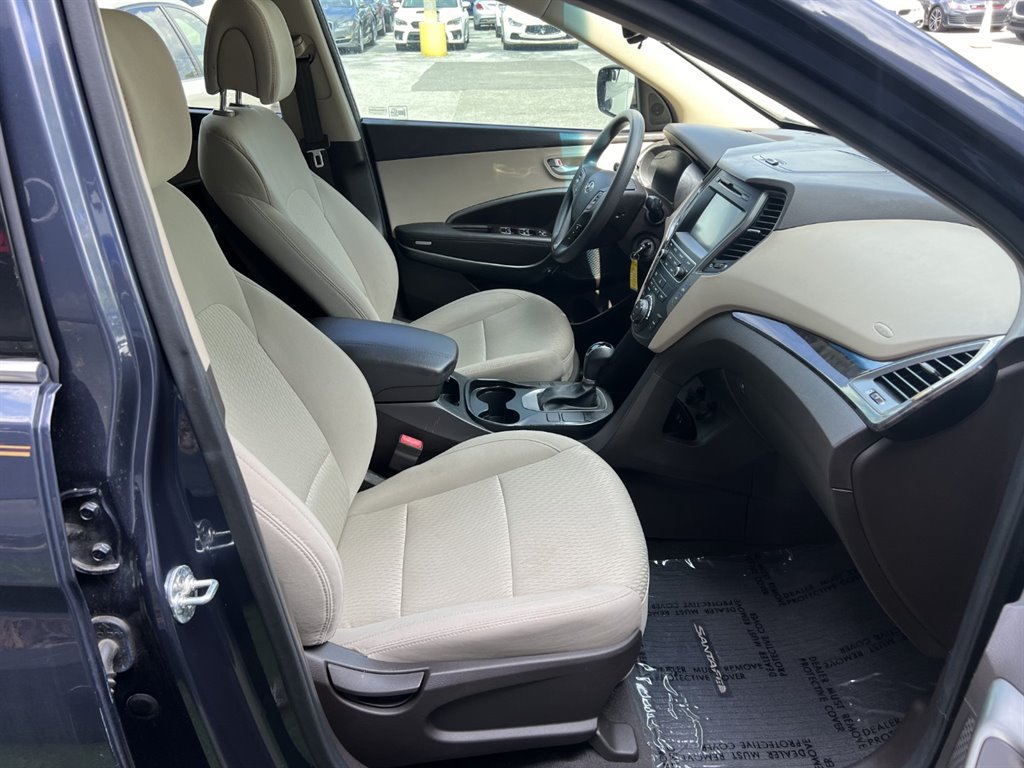 Used 2017 Hyundai Santa Fe Sport FWD image 17