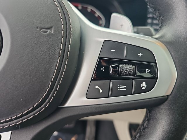 Used 2021 BMW X7 M50i w/ Dynamic Handling Package image 22