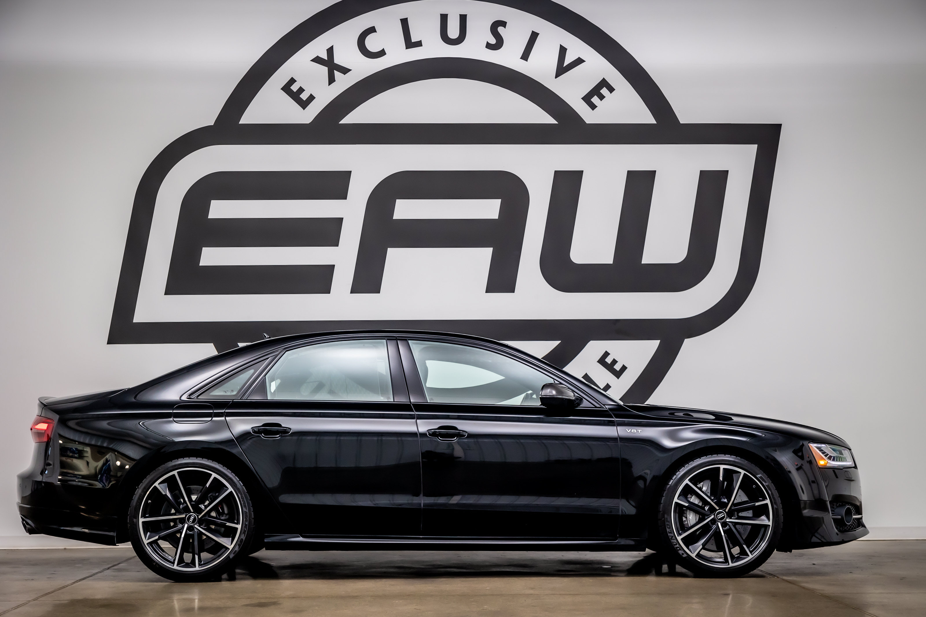 Used 2017 Audi S8 Plus AWD/4WD image 9