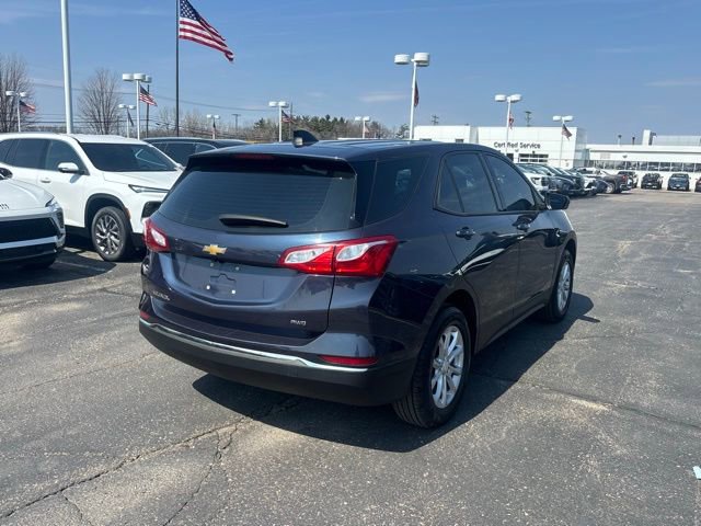 Used 2018 Chevrolet Equinox LS w/ LPO, Floor Liner Package image 5