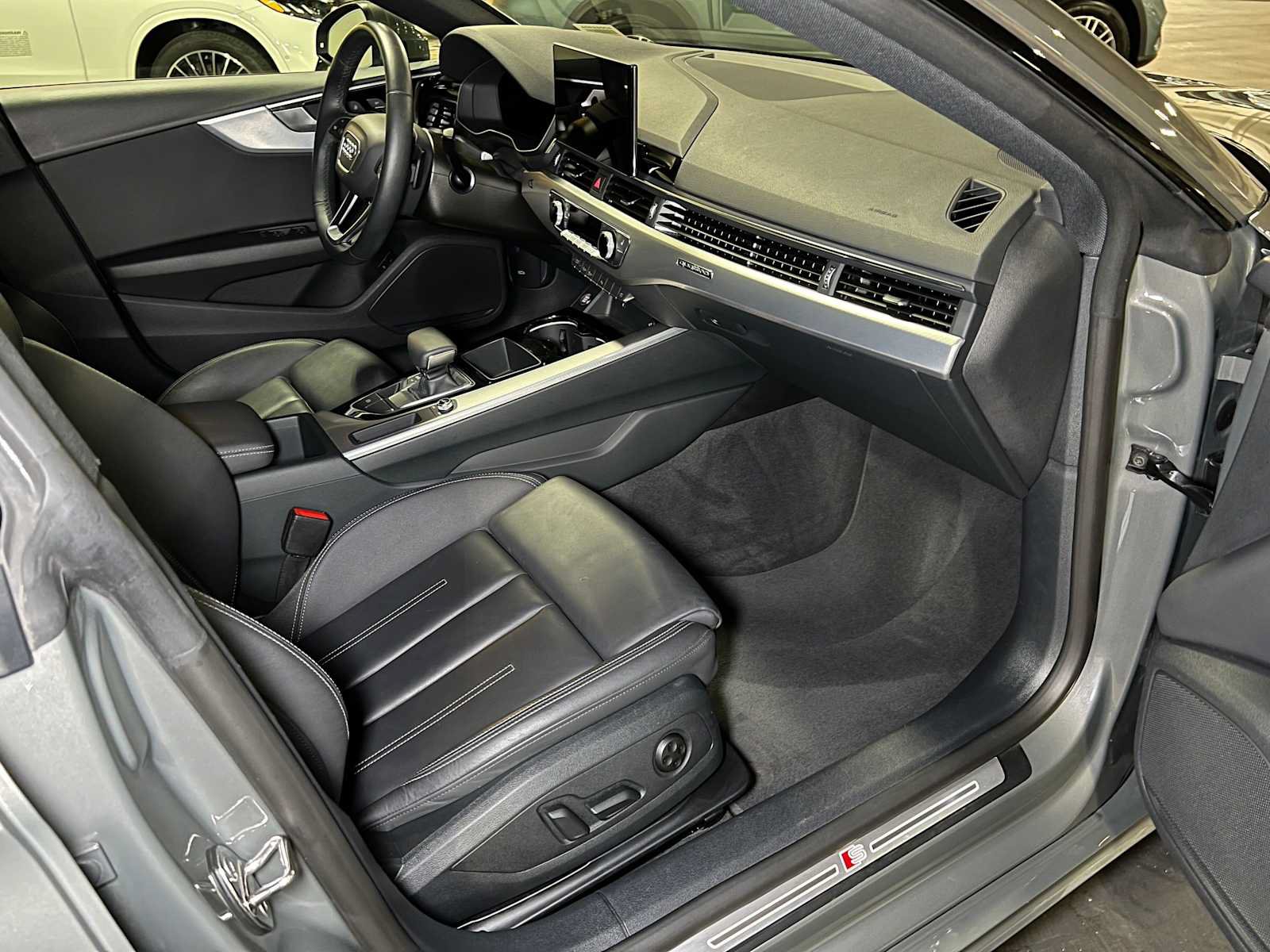 Used 2025 Audi A5 2.0T Premium Plus AWD/4WD image 12