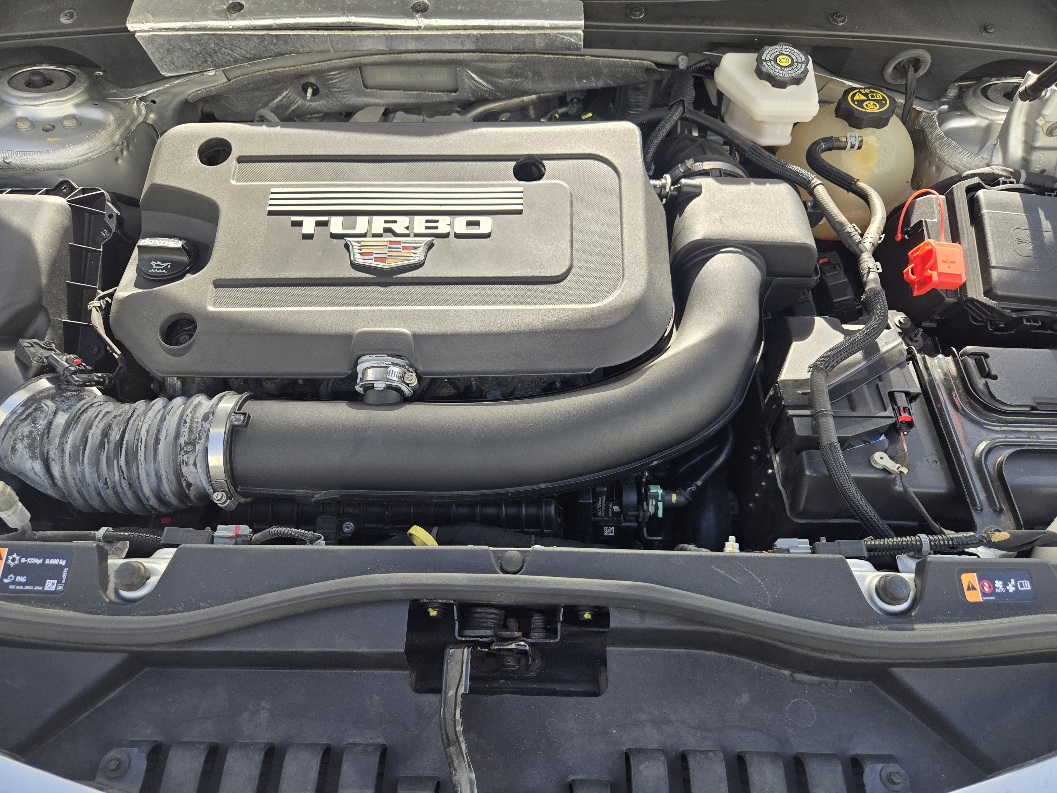 Used 2022 Cadillac XT4 Luxury w/ Cold Weather Package image 33