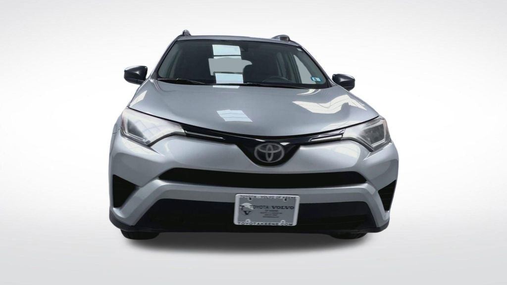 Used 2018 Toyota RAV4 LE w/ Carpet Mat Package image 3