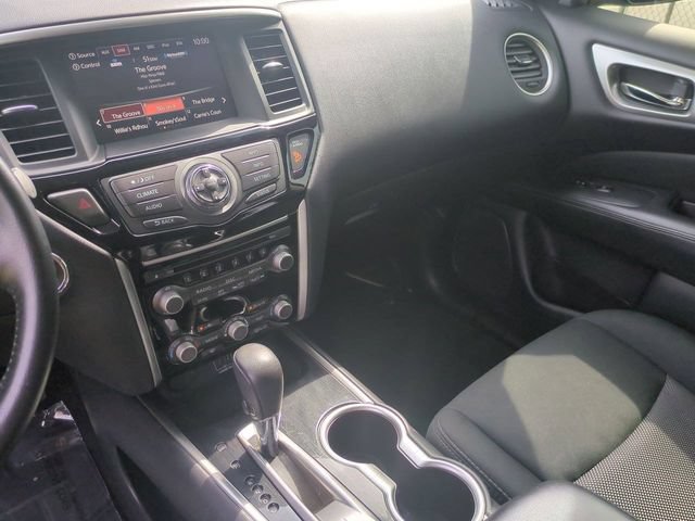 Certified 2020 Nissan Pathfinder SV FWD image 23