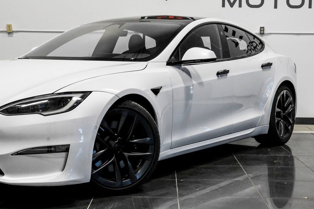 Used 2023 Tesla Model S image 10