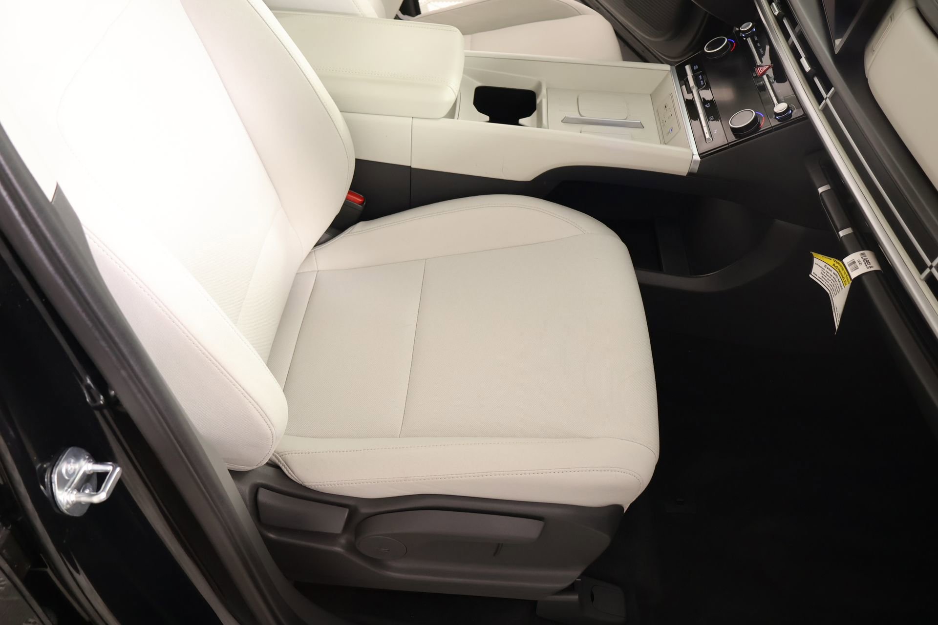 Certified 2026 Hyundai Santa Fe SE FWD image 13