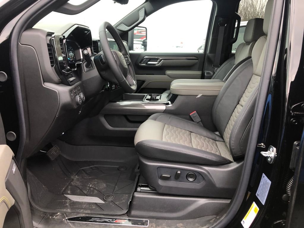 New 2026 Chevrolet Silverado 2500 ZR2 w/ Snow Plow Prep/Camper Package image 9