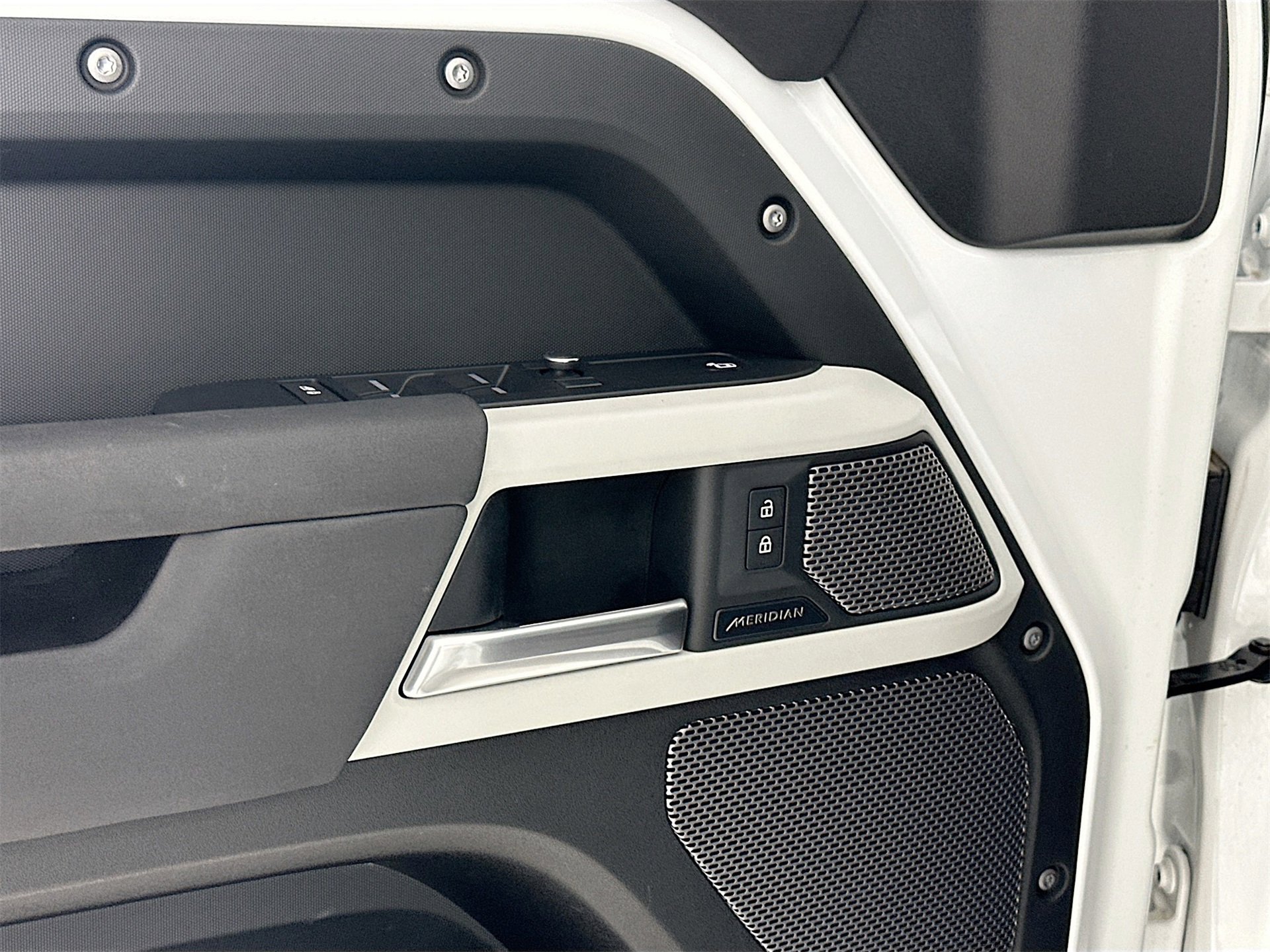 Used 2021 Land Rover Defender 110 S image 18