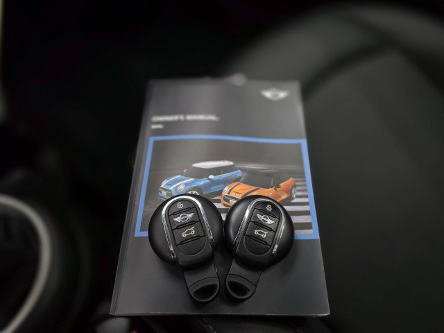 Used 2017 MINI Cooper 2-Door Hardtop FWD image 35