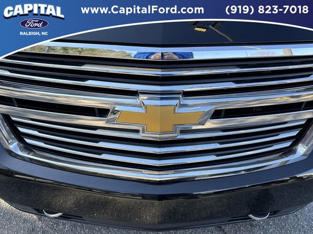 Used 2015 Chevrolet Suburban LTZ image 10
