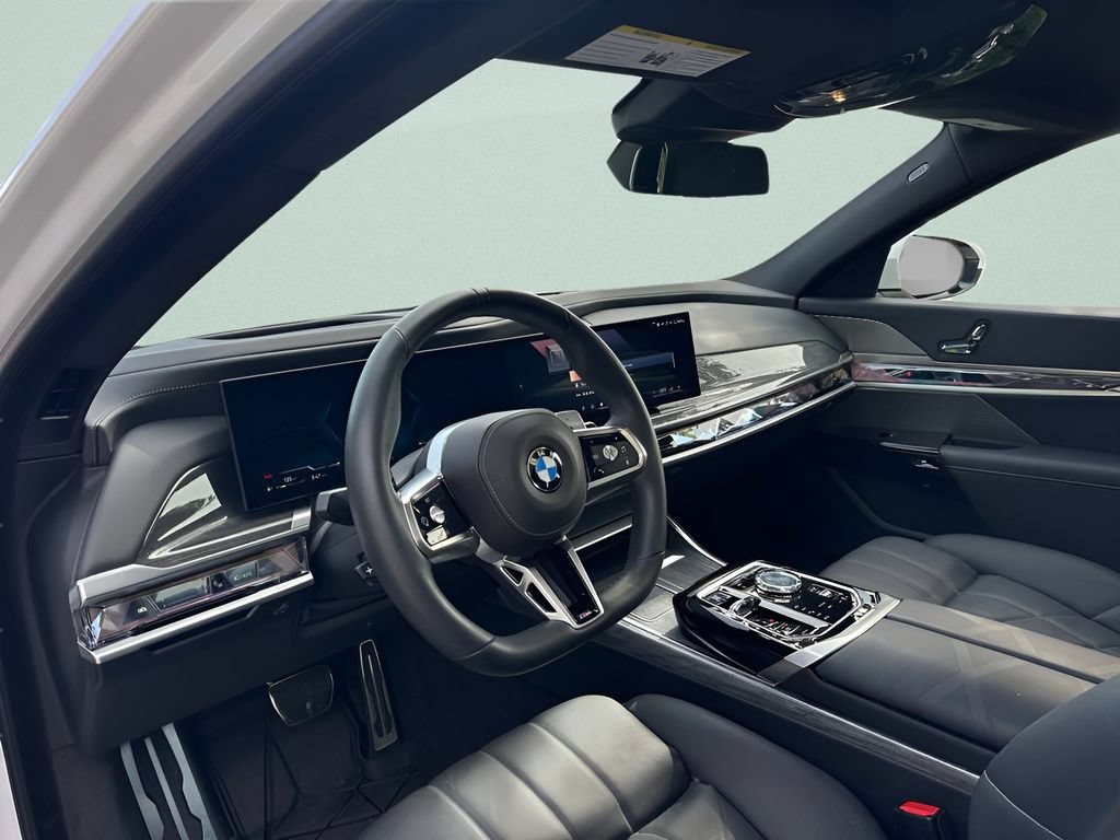 Certified 2024 BMW 760i xDrive w/ Executive Package AWD/4WD image 9