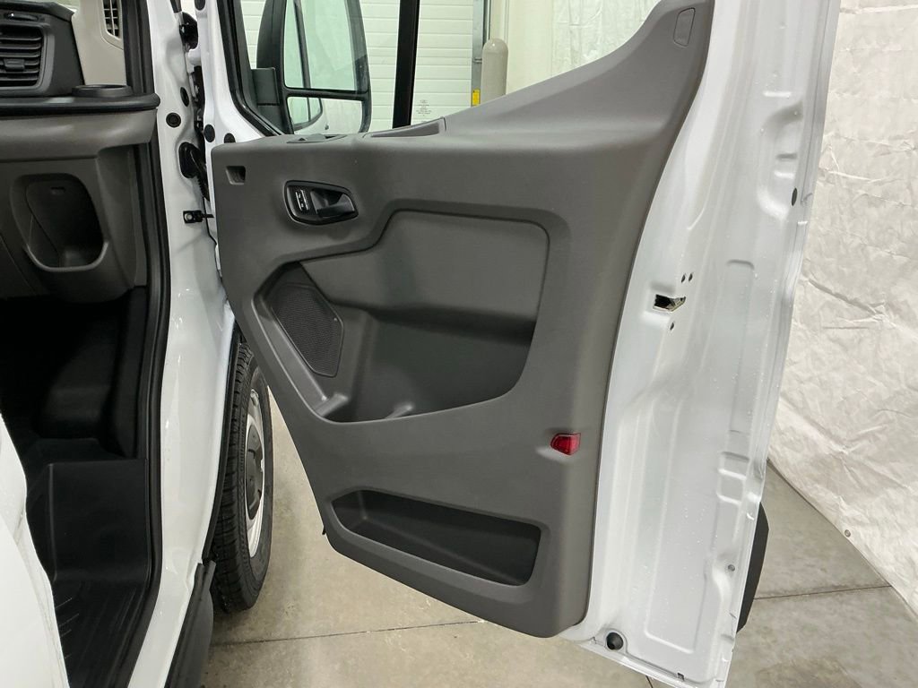 New 2026 Ford Transit 250 Low Roof image 27
