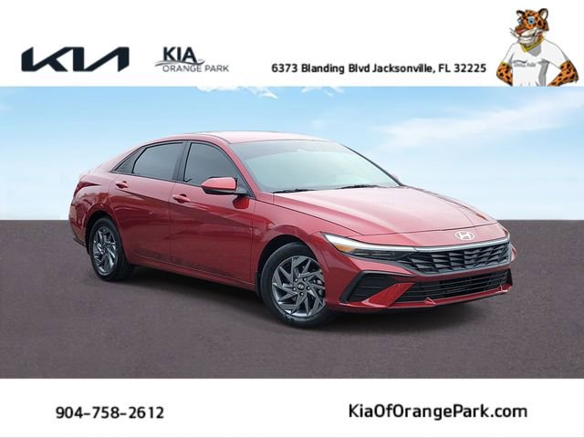 Used 2024 Hyundai Elantra Blue FWD image 1