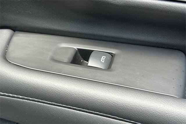 Used 2022 Chevrolet Tahoe Z71 w/ Z71 Off-Road Package image 23