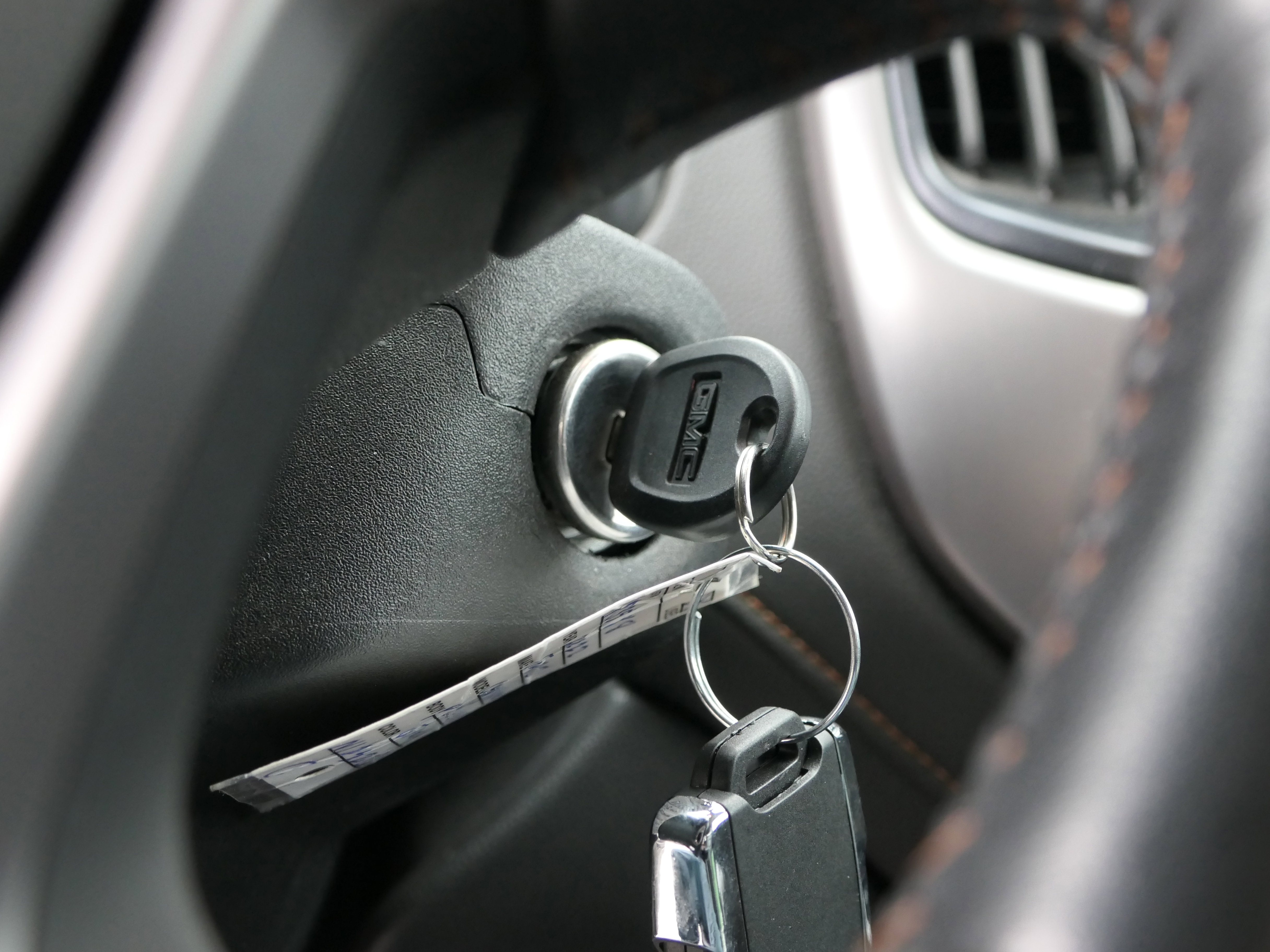 Used 2022 GMC Canyon AT4 image 18