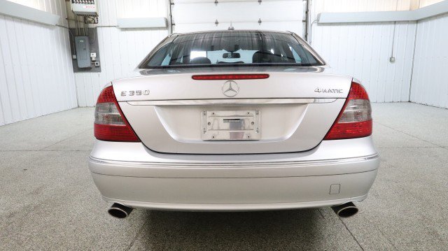 Used 2007 Mercedes-Benz E 350 4MATIC Sedan image 8