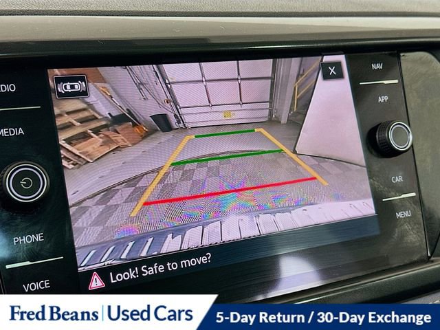 Used 2023 Volkswagen Taos SEL image 15